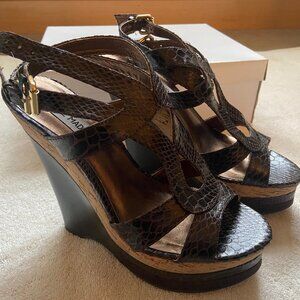 Steve Madden Ultran Brown Cork Ankle-Strap Wedges Size 7 Like New Conditions